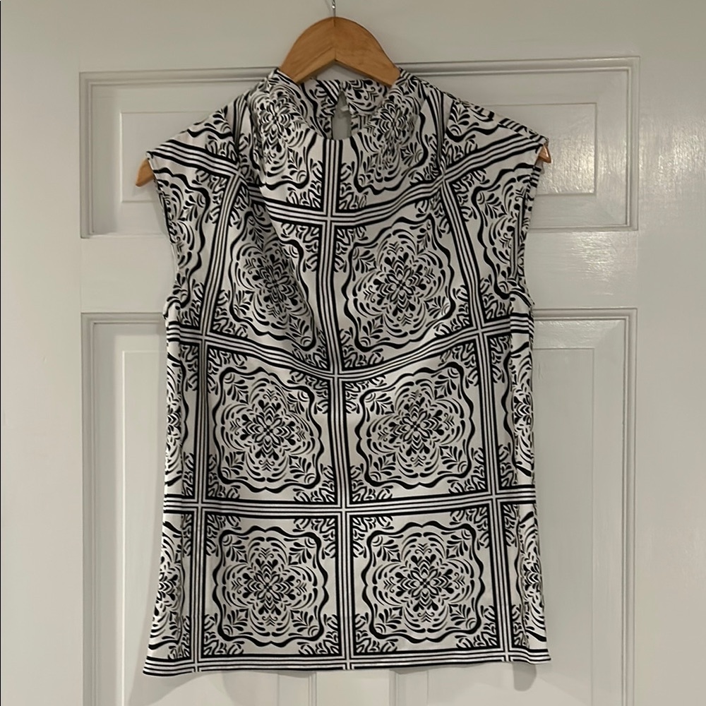 LOFT Black and White Patterned Blouse